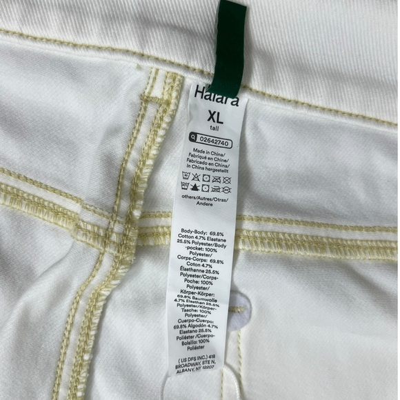 HALARA Flex High Waisted Pockets Rolled Hem Wide Leg Jeans - Picture 7 of 14